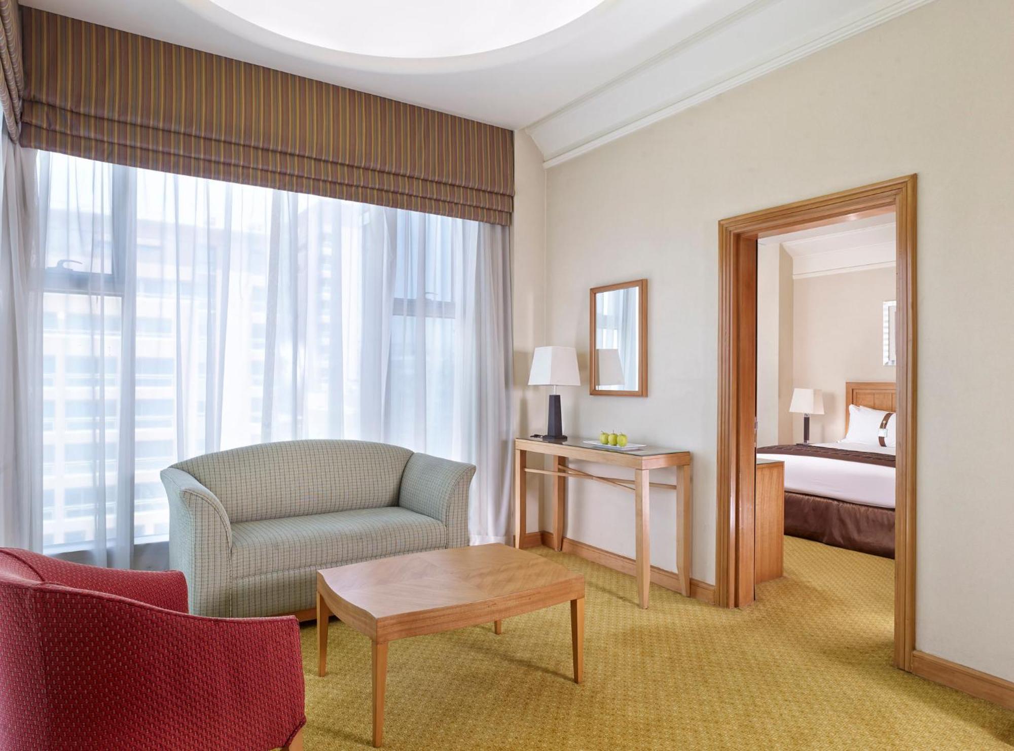 One-Bedroom King Suite,1537814317:JPEG