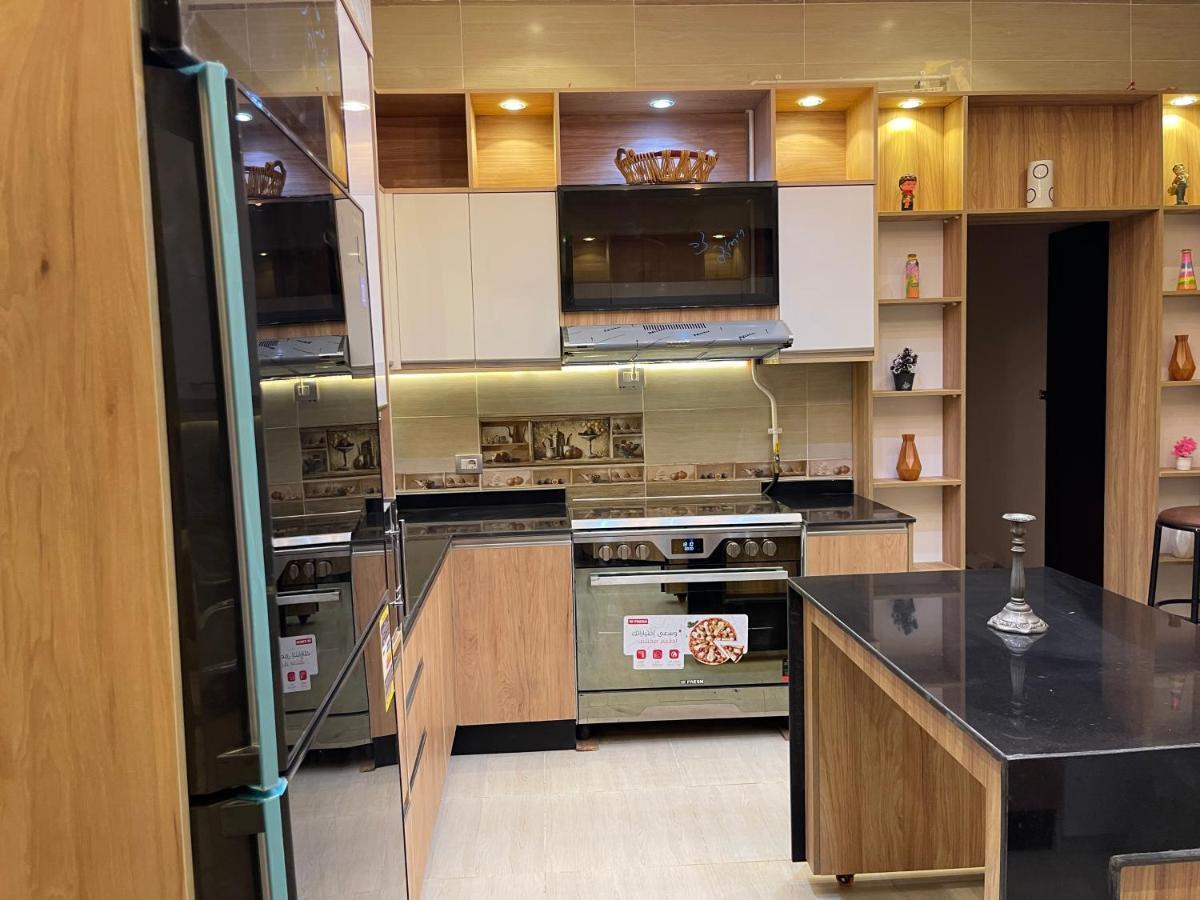 Villa,1297028800:JPEG