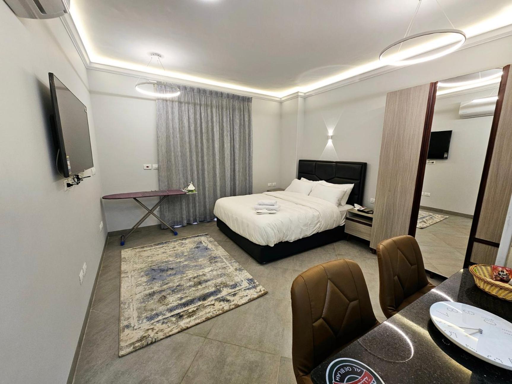 Studio with Balcony,1503399871:JPEG