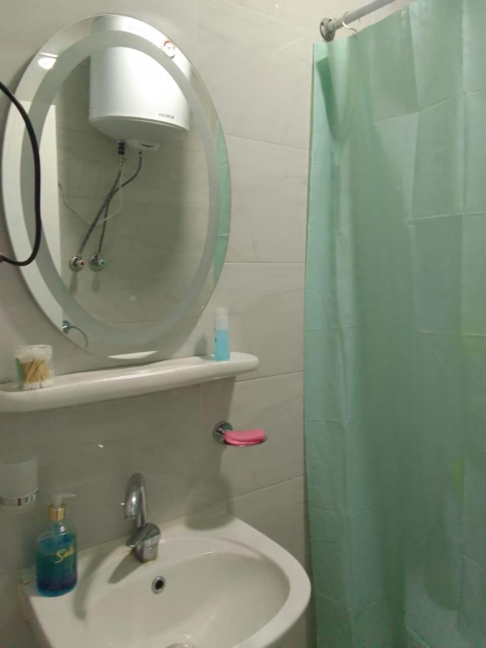 Queen Room,1401679190:JPEG