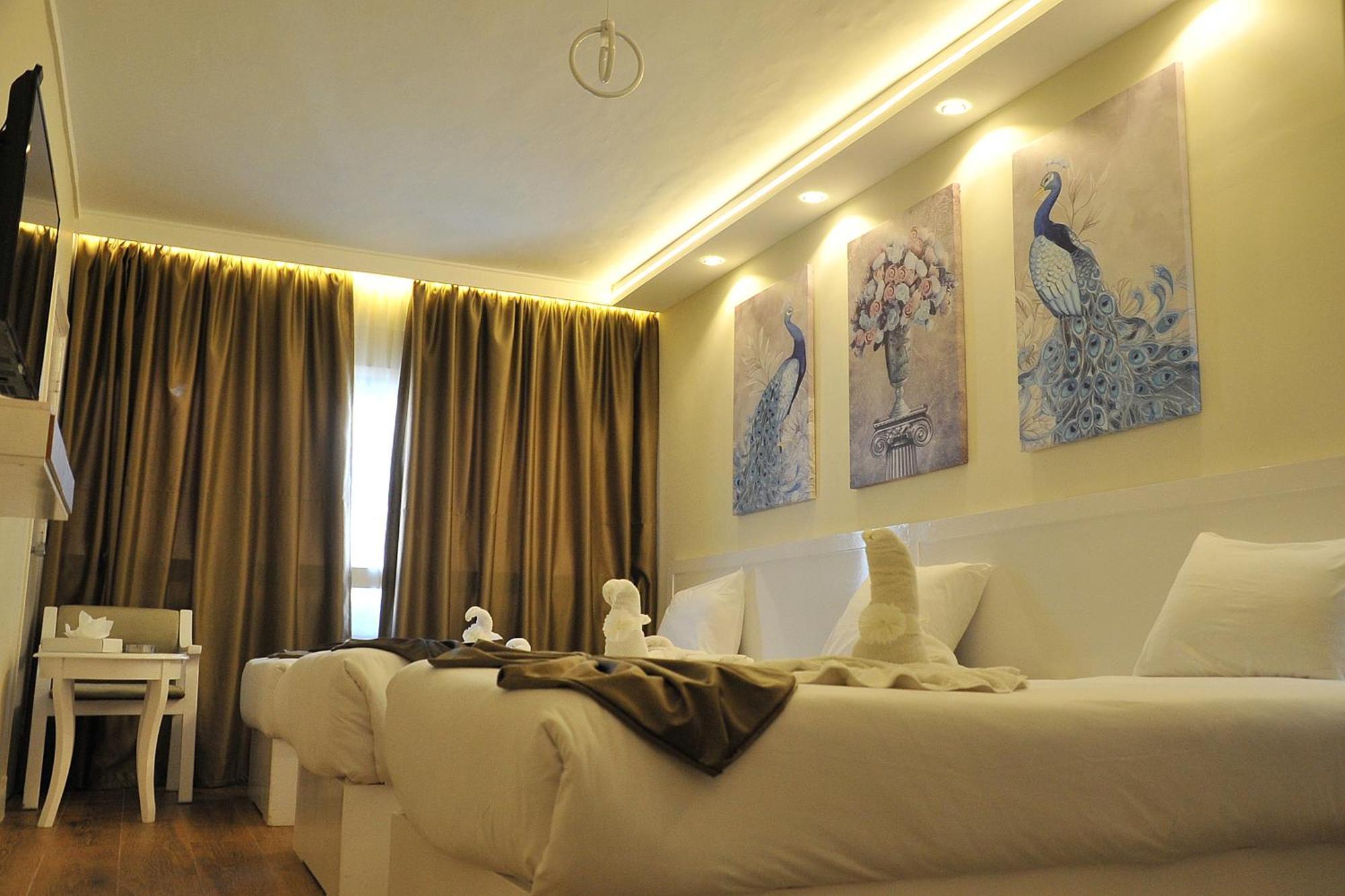 Triple Room,1586836002:JPEG