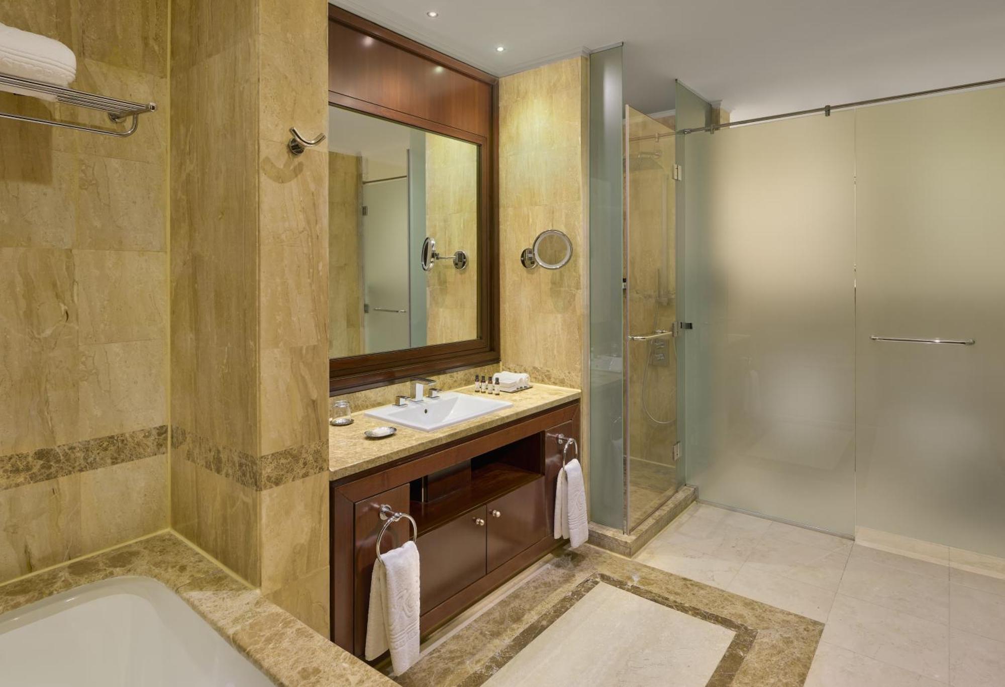 Club City Room