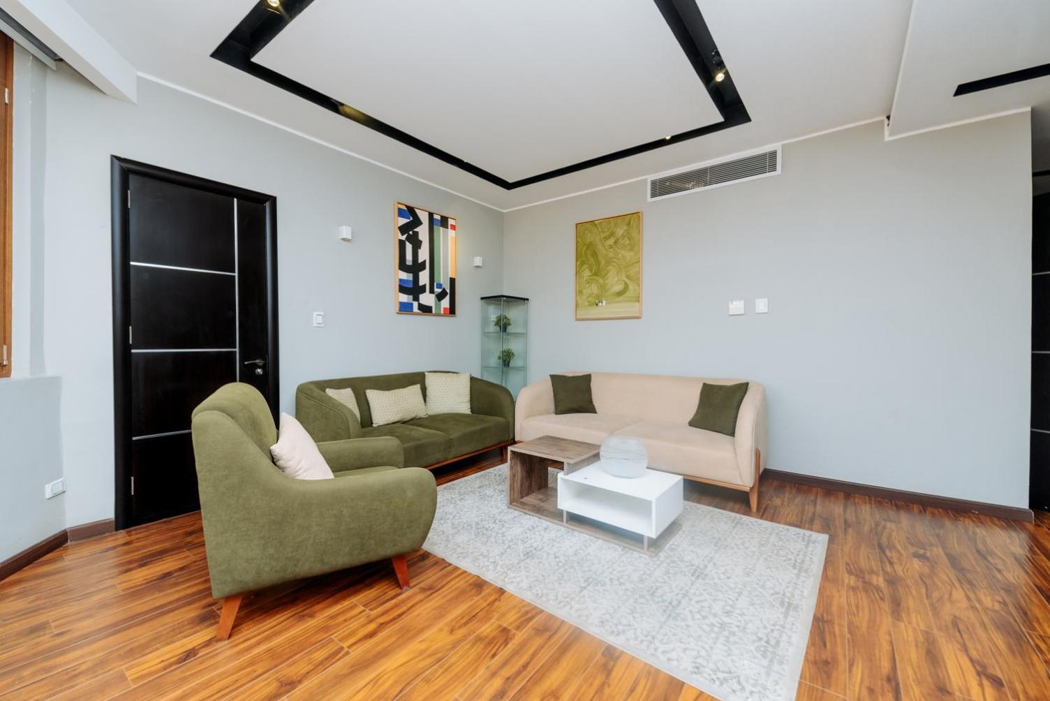One-Bedroom Apartment,1609771024:JPEG