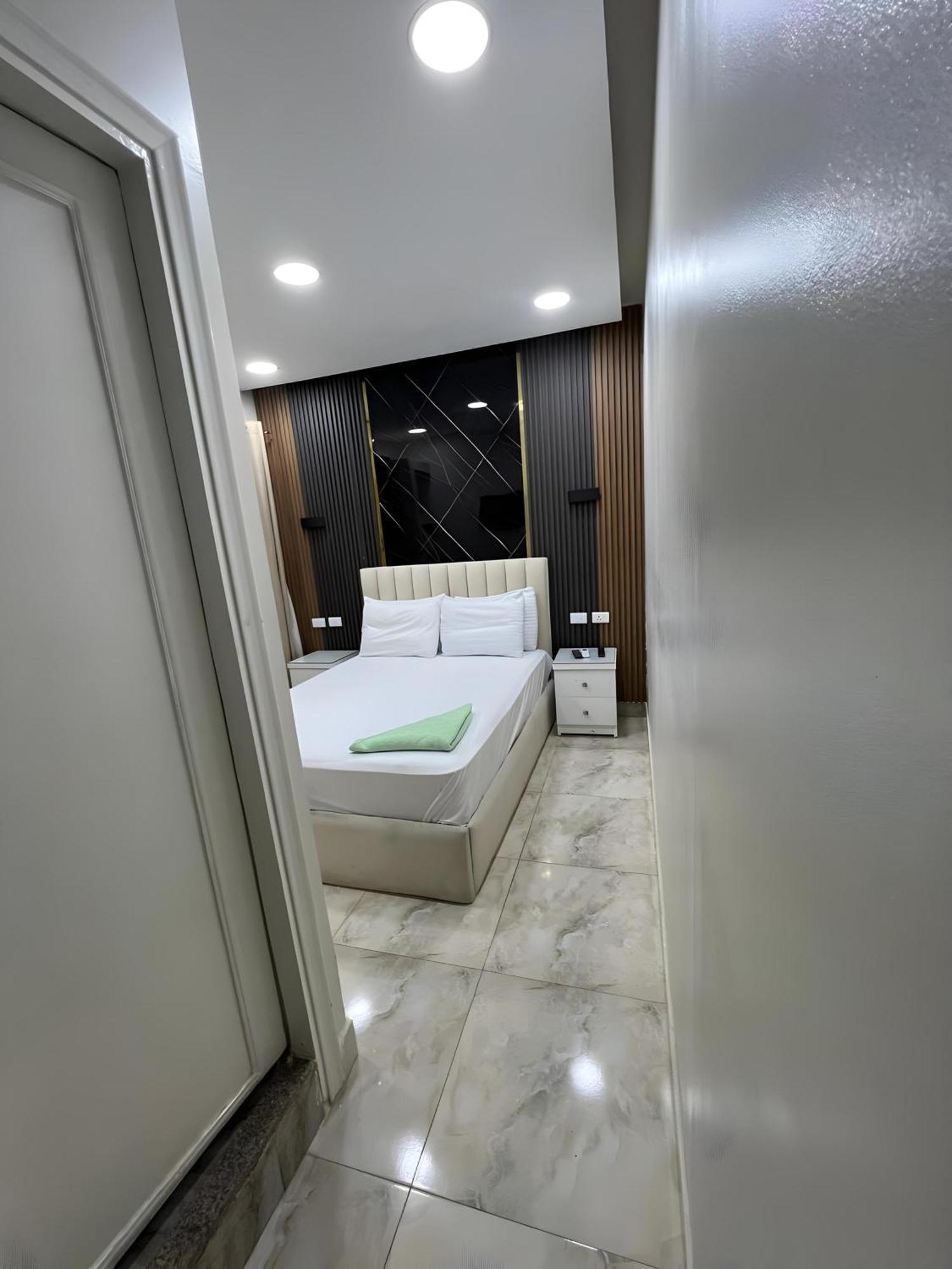 Budget Double Room,1624379974:JPEG