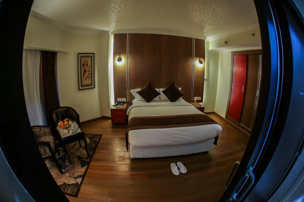 Junior Suite,695074146:JPEG