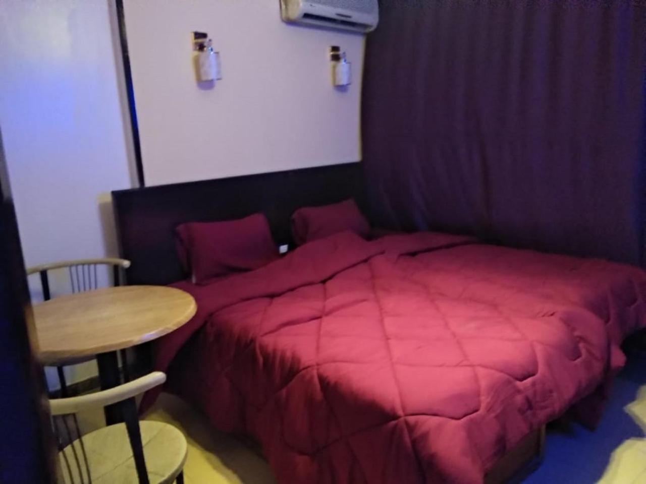 Single Room Private Bathroom,752945777:JPEG