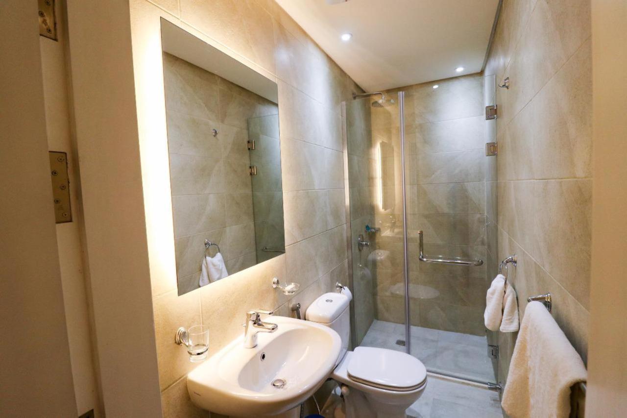 Standard Twin Room,1421862510:JPEG