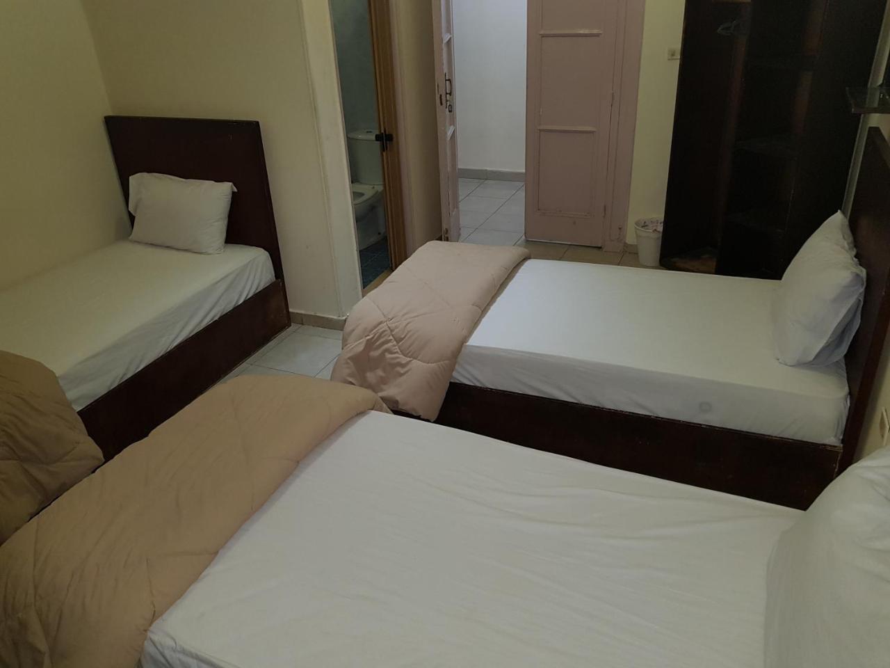 Vierpersoonskamer met Gedeelde Badkamer