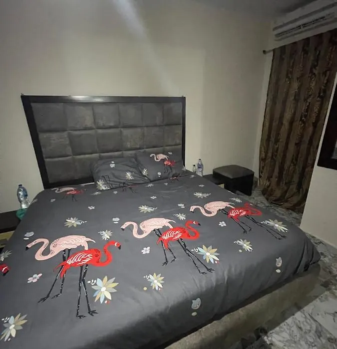 Dina'S Home-1