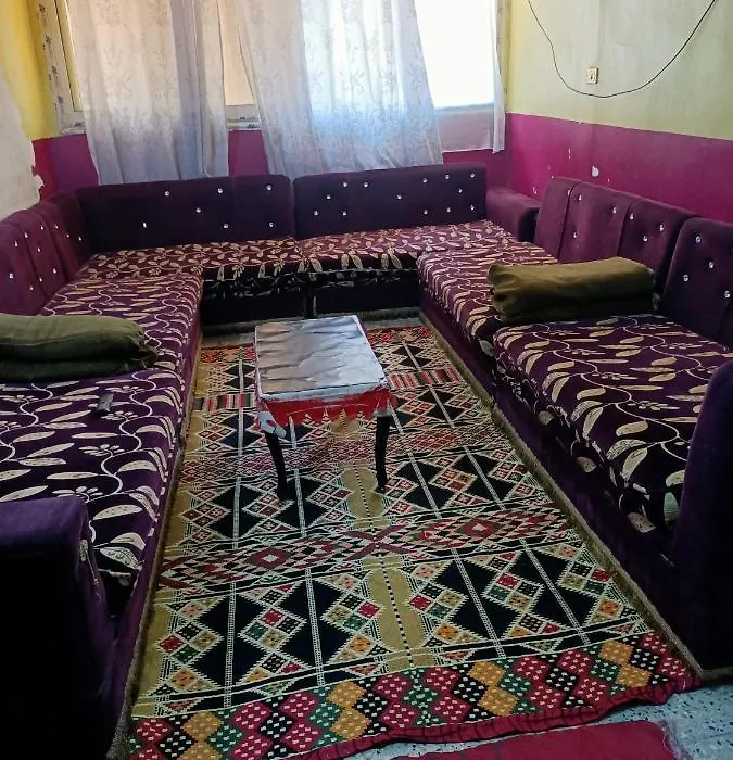 شقه سكنيه سكنيه انيقه مشتركه فتيات فقط-1