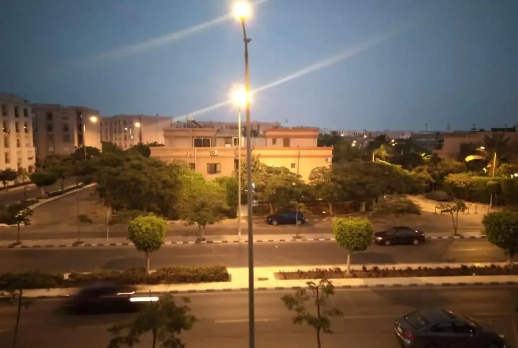 غرفه صغيره خاصه سرير صغير مفرد مبيت لليله واحده بدون اقفال او امانات بالغرفه-1
