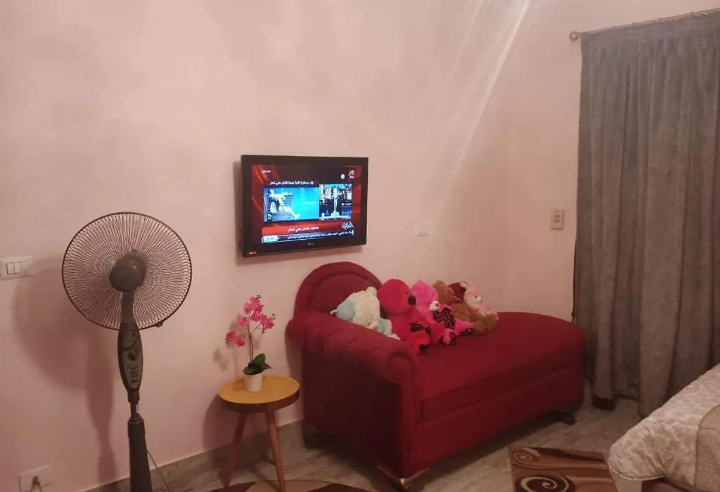 غرف فندقيه للفتيات فقط-1