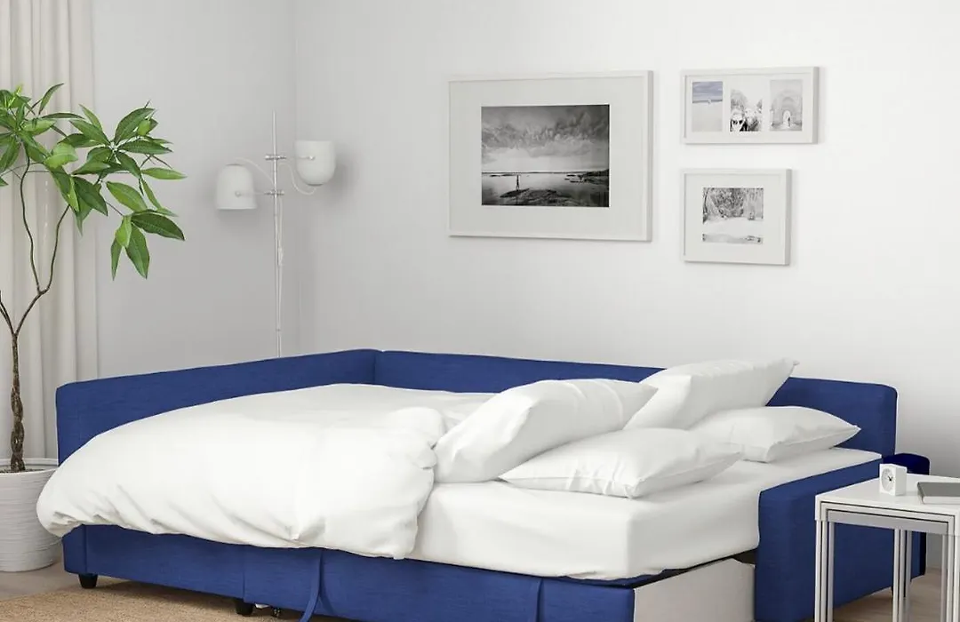Stylish Roof-Top Studio!-1