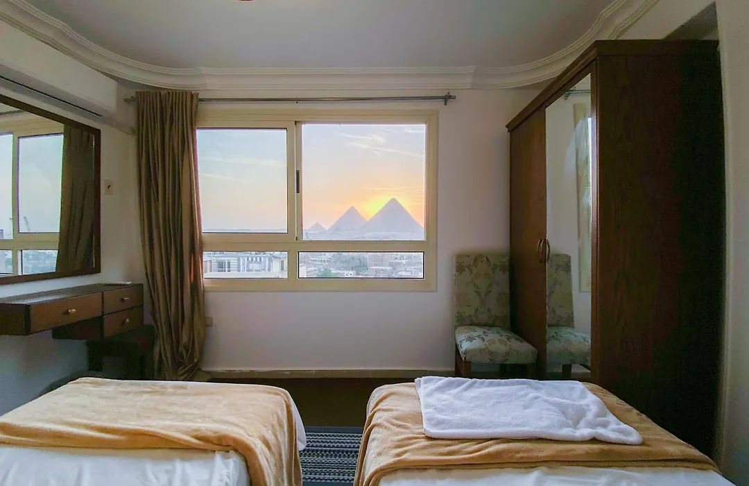 Oscar Pyramids View-1