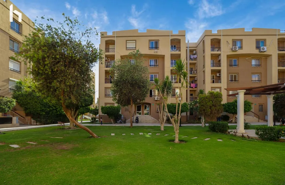 Central -Host Prime Apartment In Rehab City-1