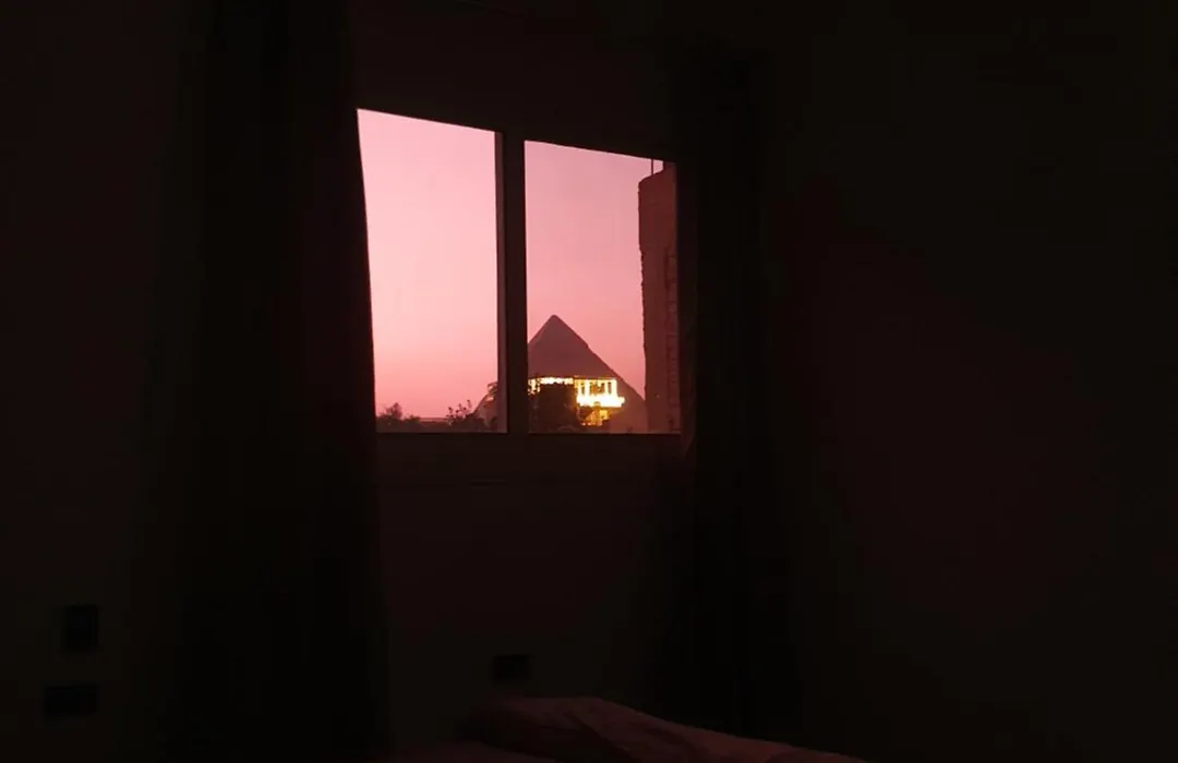 Andy Guest House Pyramids View-1