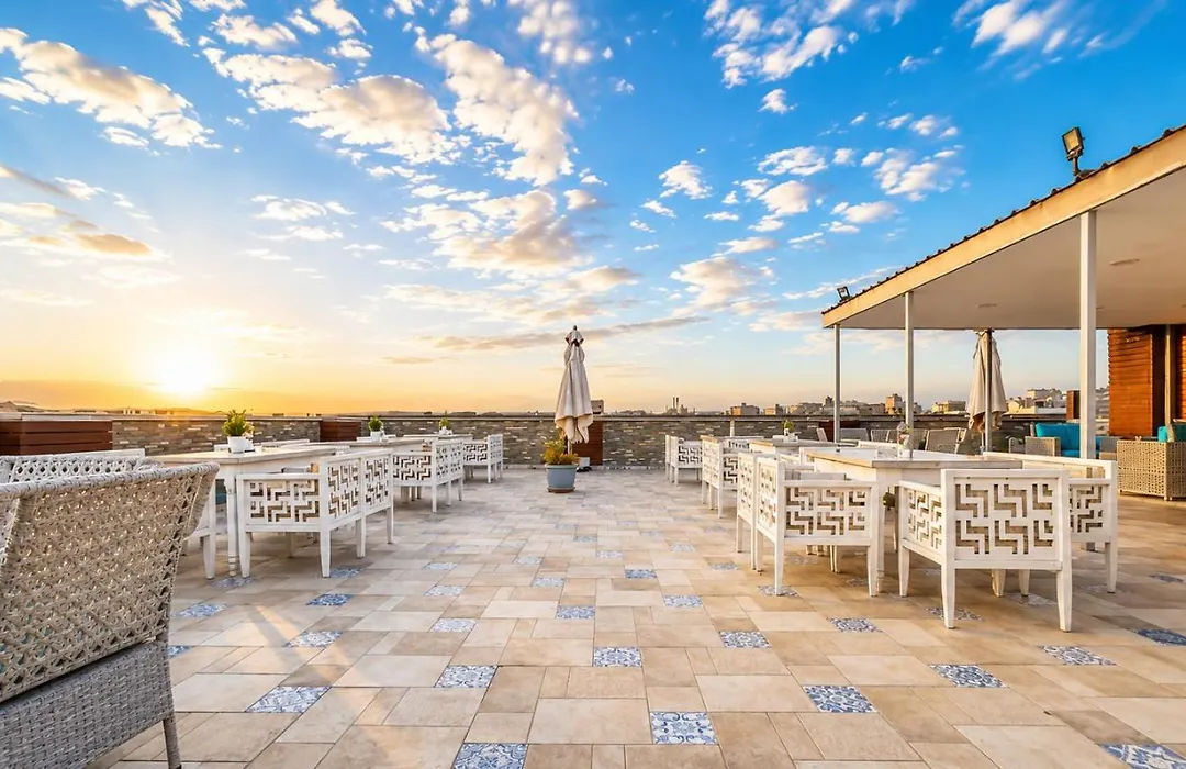 Pyramid Edge Hotel & Exclusive Pyramids View Rooftop-1