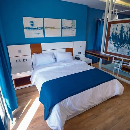 Travelholic Residence New Cairo-3