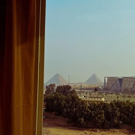 Pyramids Musem Apartment-3