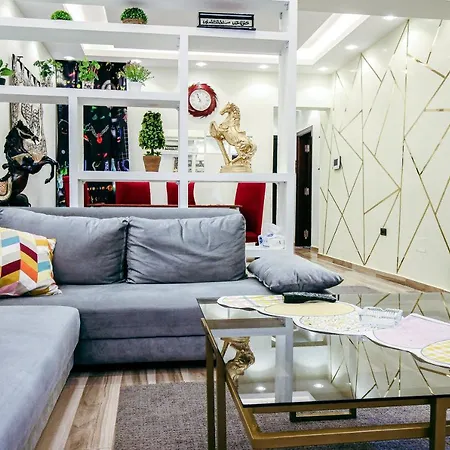 Comtemporary Apartment In Cairo'S City Centre-3
