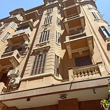 غرفه بوسط البلد بجوار ميدان التحرير شارع يوسف الجندي-3
