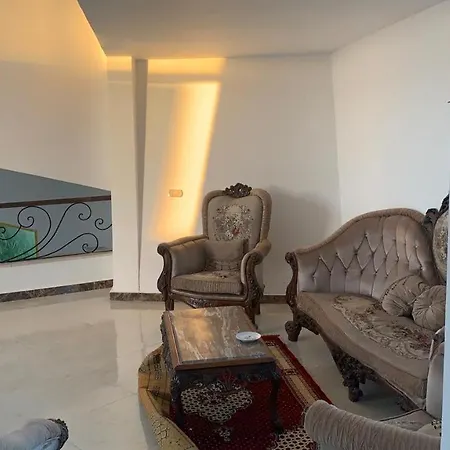 Cheerful 6 Bedroom Villa With Pool.-2