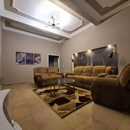 Villa With Swimming Pool And Private Entrance-3