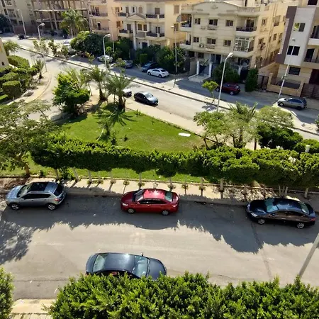 Lovely Studio In Private Villa With Garden View And Free Parking-2