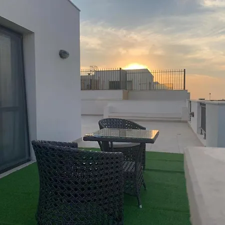 Roof Studio For Rent In Eastown New Cairo-2
