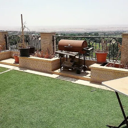 3Br - 300M2 - Golf-Overlooking Luxurious Penthouse-2