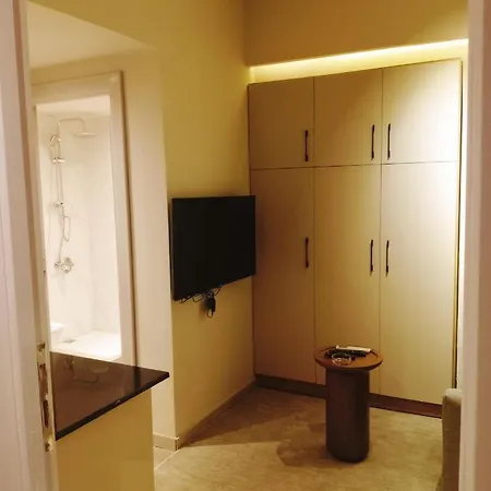 Karma Studio,Central Location, Very Secure-2