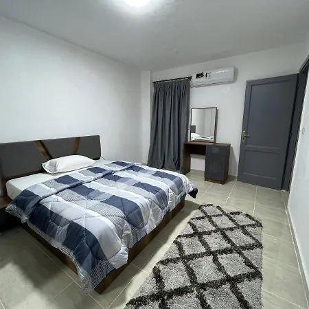 High Luxury And Cheep Apartment-3