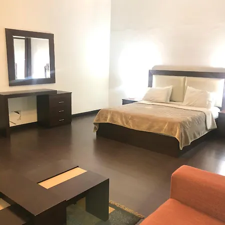 Zamalek Home 2 Bedroom Cozy, Spacious With Gourmet Kitchen-3