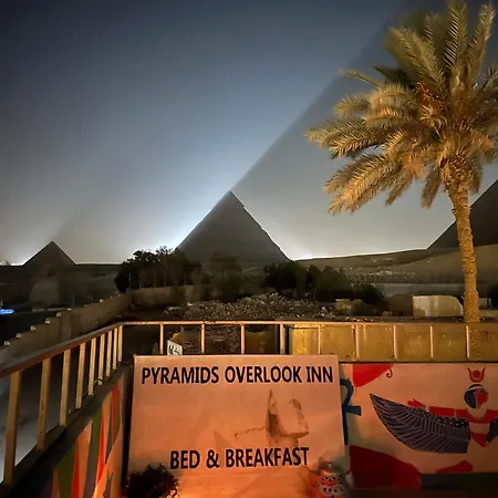 Pyramids Overlook Inn-3