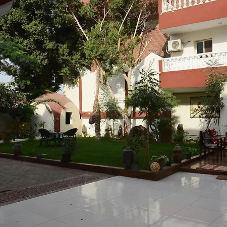 Seror Guest House-2