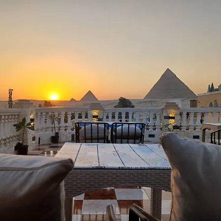 Royal Pyramids Inn-3