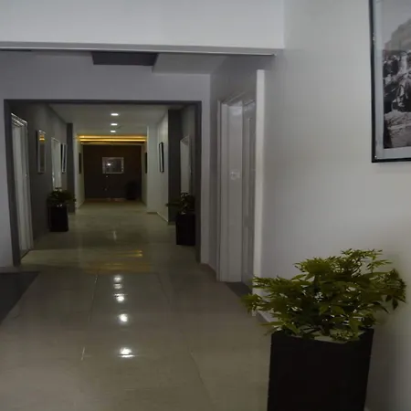 Azar Boutique Hotel-3