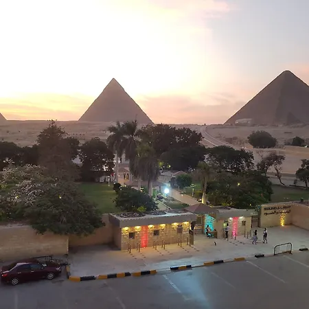 Sahara Pyramids Inn-2