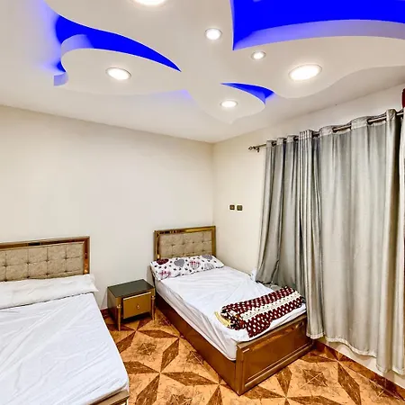 Pyramids Cleopatra Luxurious-3