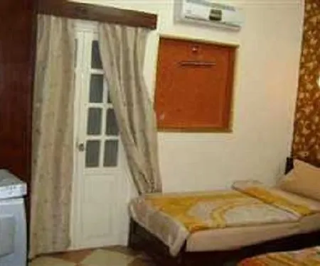 Rotana Palace Hostel-3