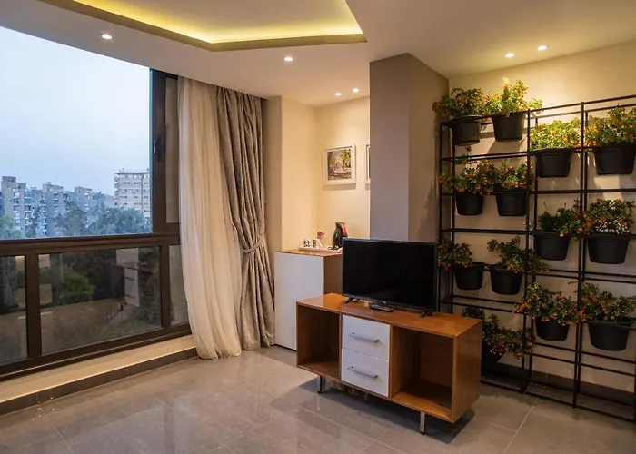 New Pyramids Eyes Hotel Kairo