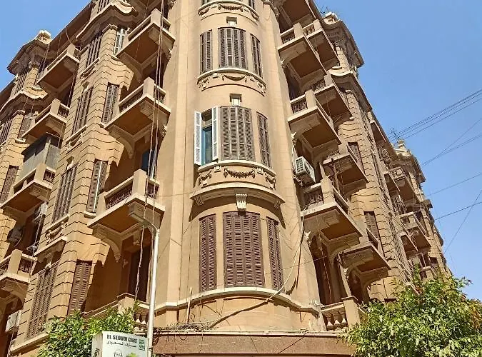 غرفه بوسط البلد بجوار ميدان التحرير شارع يوسف الجندي Cairo