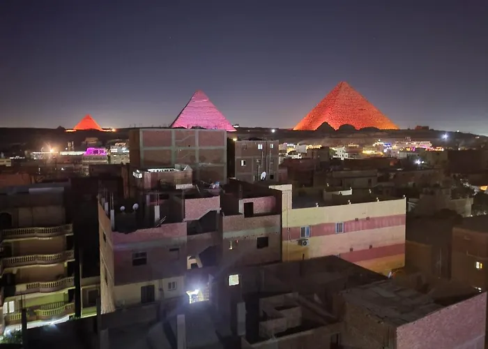 King Of The Pyramids Le Caire