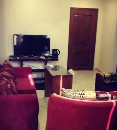 شقة فندقية مطلة علي النيل بكورنيش المعادي El Cairo