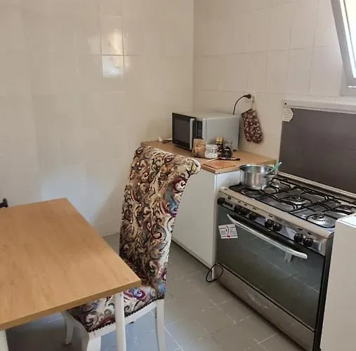Single Room With Hosting Family Girls Only Air Conditioned Kairo