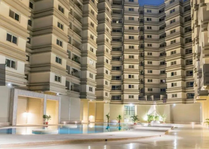 Luxury 4 Bedroom Condo Le Caire acceptant les animaux