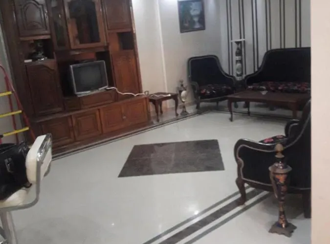 شقه مفروش بالدقي Apartamento Cairo