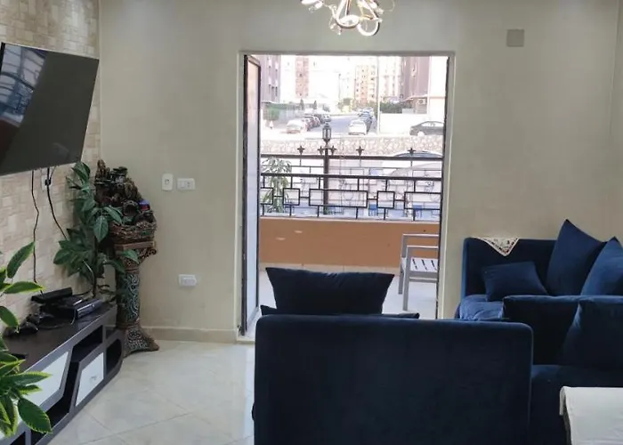 Haustierfreundliches Condo In Gardenia City Compound Kairo