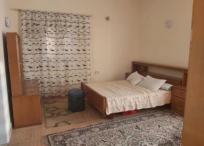 شقة مفروشة بالتجمع الخامس بموقع متميز Kairo