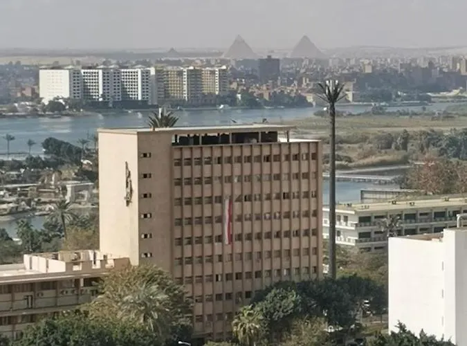 Lovely 3-Bedroom Serviced Apartment In Othman Towers Maadi,El Cairo admite animales